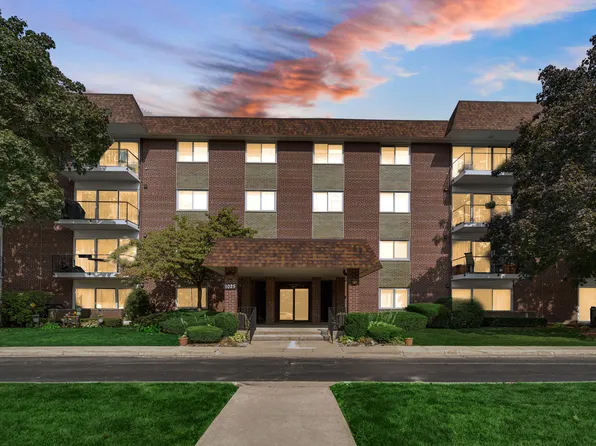 1025 S Fernandez Ave APT 3K, Arlington Heights, IL 60005
