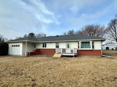 14 W Main St, Adams, MN, 55909