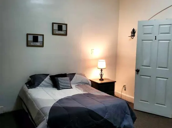 214 Liberty St #1, Petersburg, VA 23803