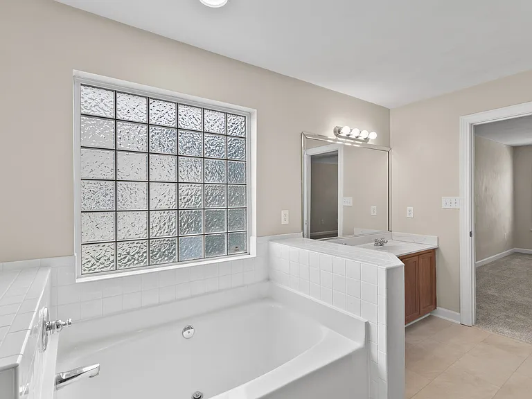 712 Tallahassee Dr — Photo 25