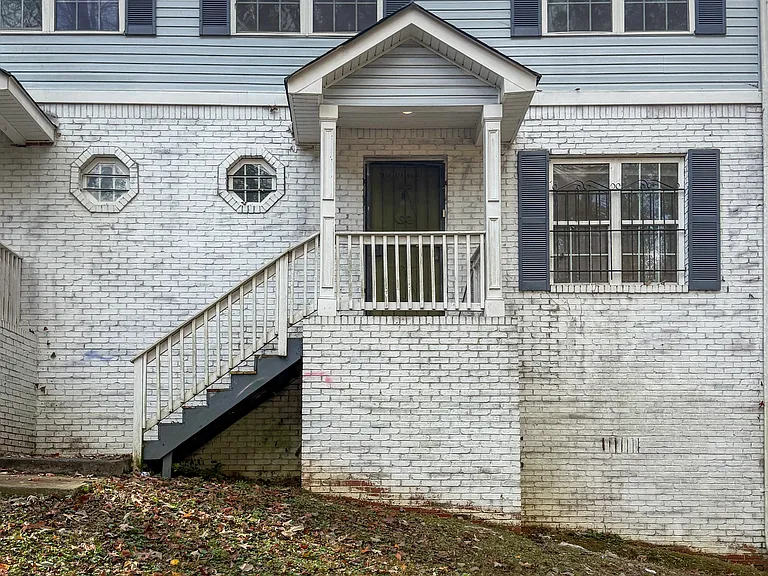2456 Spring St NW #A — Photo 2