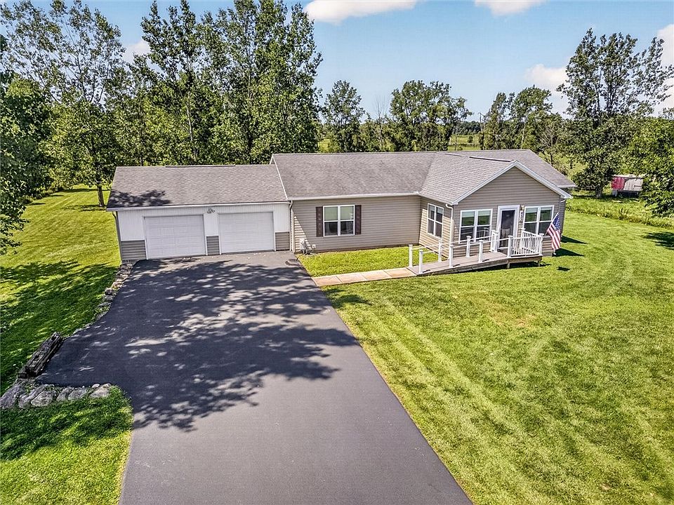 1st image of 435 Sanford Rd S