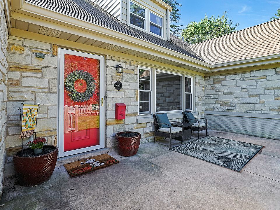 1st image of 2611 Lake Ave