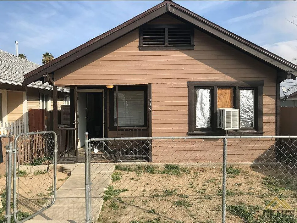 112 San Emidio St photo 1