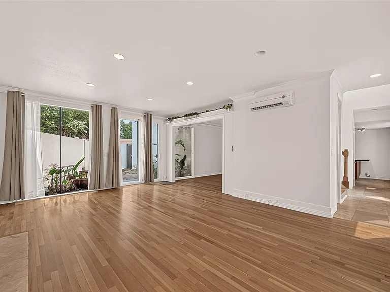1111 Potomac Dr #A — Photo 10