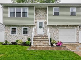 24 E Pine St, Colonia, NJ 07067