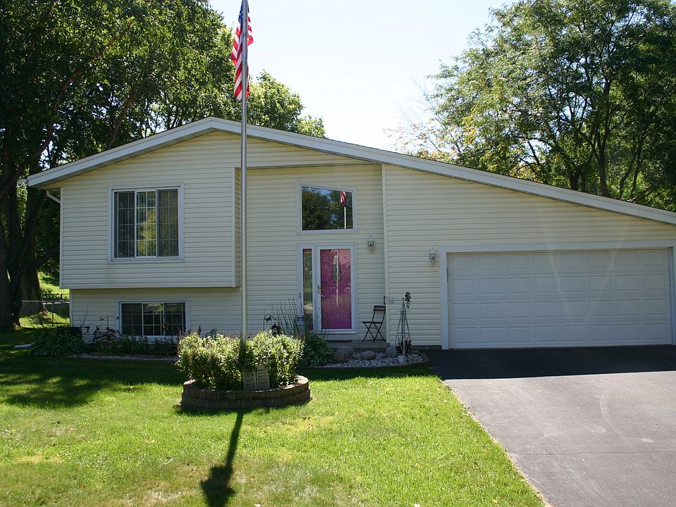 1st image of 801 Leisure Ln