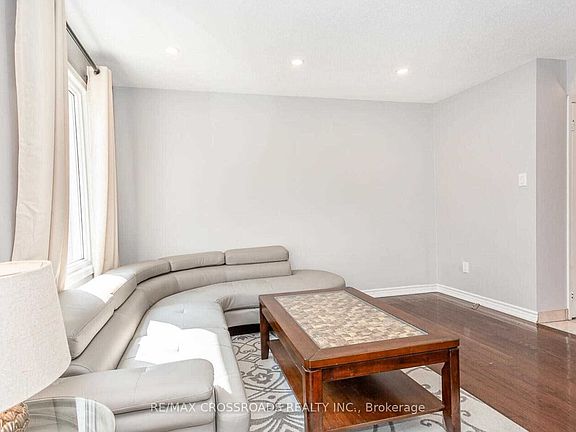5th image of 5041 Rundle Ct