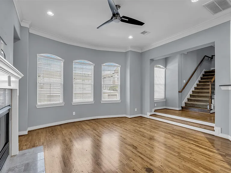 5724 Kansas St — Photo 19