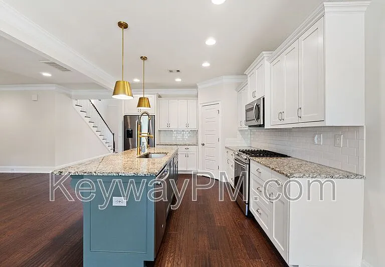 232 Dixon Ct — Photo 10