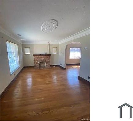 2nd image of 14689 Winthrop Ave