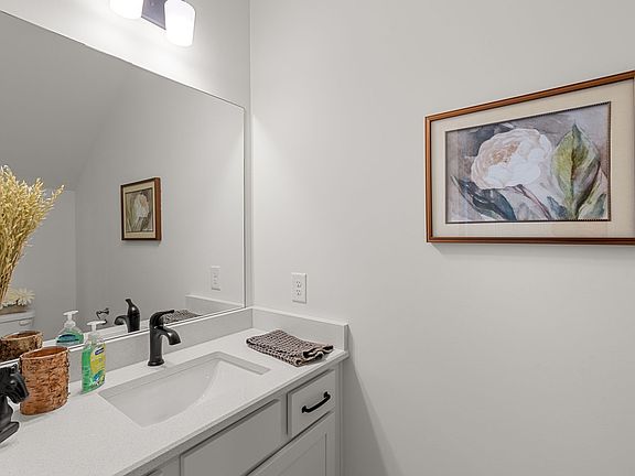 5th image of 6027 Mill Tree Ct #14