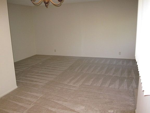 3rd image of 275 S Oakland Ave APT 204