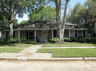 15419 Seahorse Dr, Houston, TX 77062