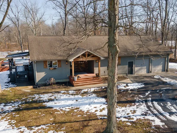 3538 Bell Ln, Du Quoin, IL 62832