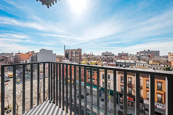 Rented by Nooklyn NYC LLC | media 3