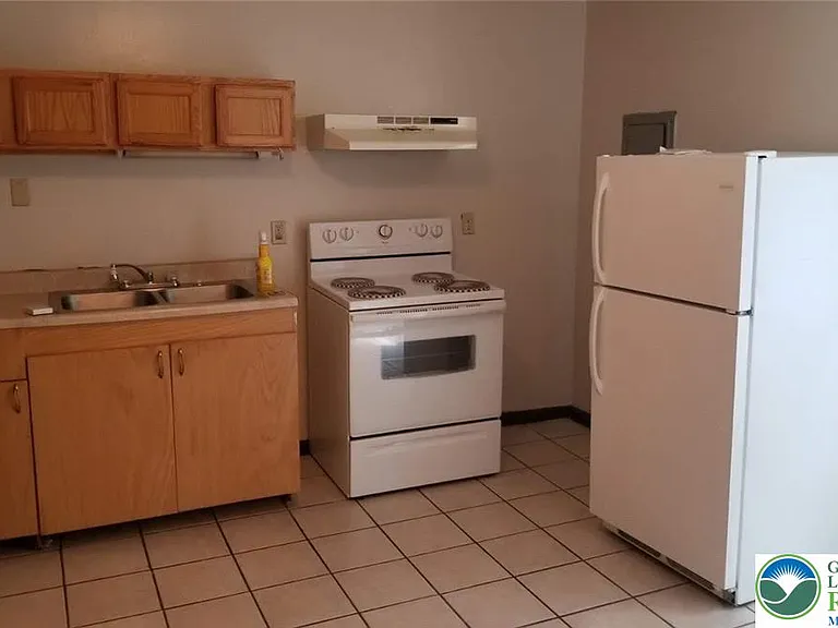 738 E 4th St #1 — Photo 7