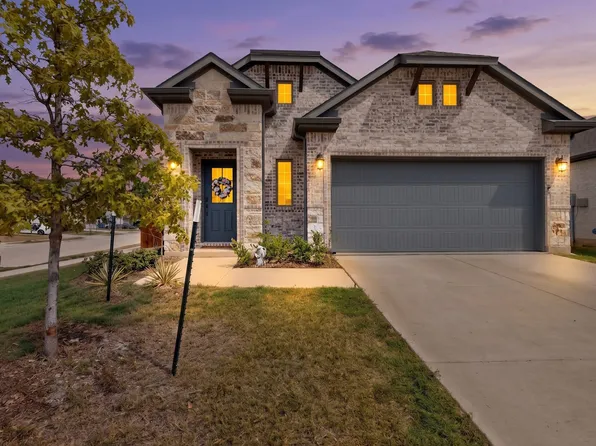 902 Crested View Pl, Lavon, TX 75166