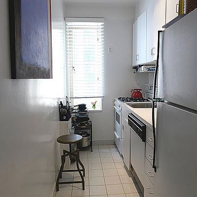 5th image of 40 Central Park S #9I