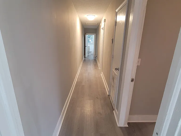 1647 S Saint Andrews St #2 — Photo 12