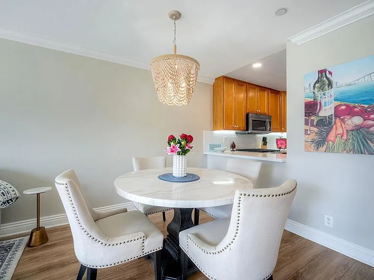 7509 Draper Ave — Photo 16
