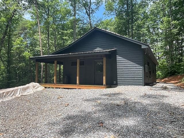 2nd image of 385 Chimney Top Trl