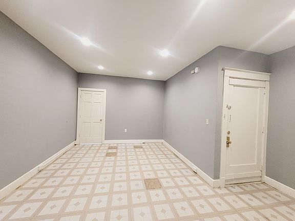 3rd image of 209 N Elm St #11538828