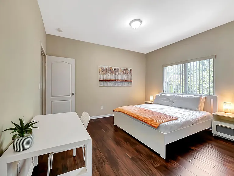19301 Lavi Ct — Photo 25