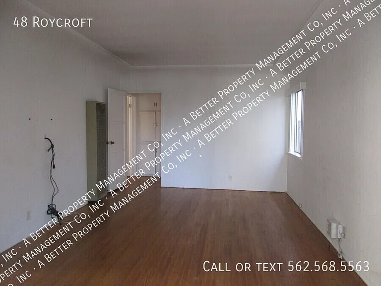 48 Roycroft Ave — Photo 5
