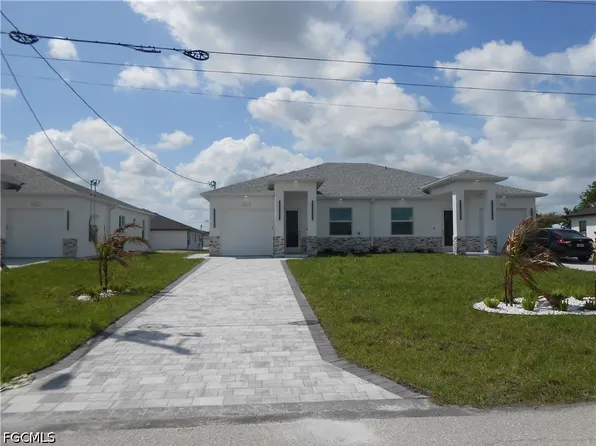 320 Poplar St, Lehigh Acres, FL 33974