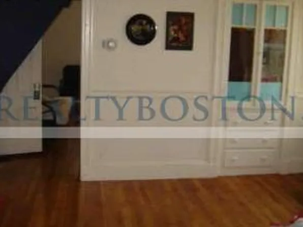 75 Easton St #1, Allston, MA 02134