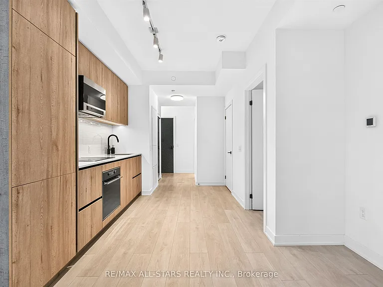 127 Broadway Ave #1106 — Photo 3