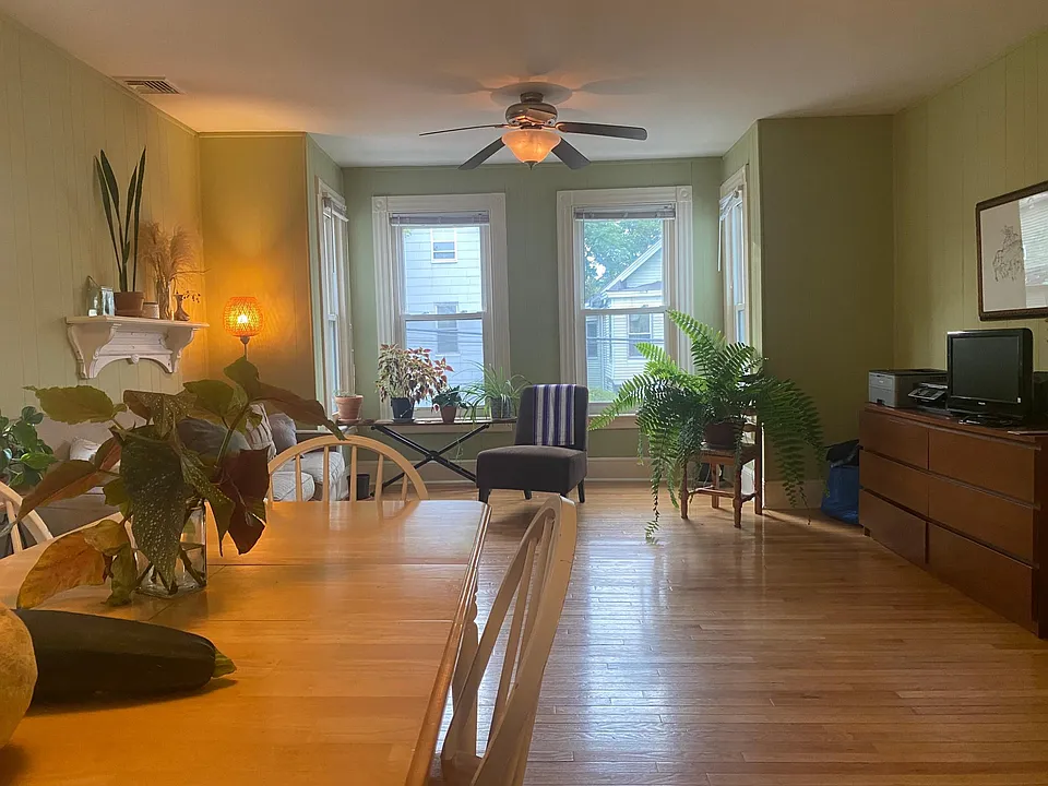 67 Mechanic St #2