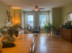 67 Mechanic St, New Haven, CT