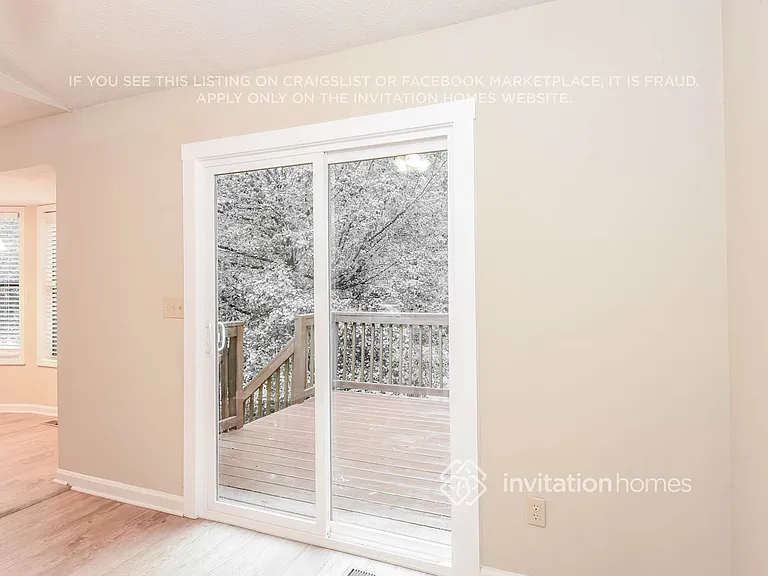 6198 Brookside Ln — Photo 8