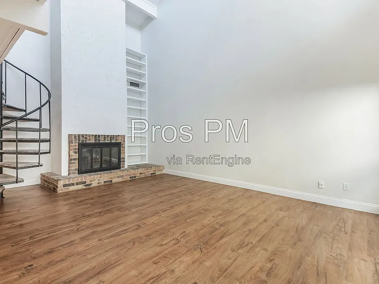 9512 Amberton Pkwy — Photo 6