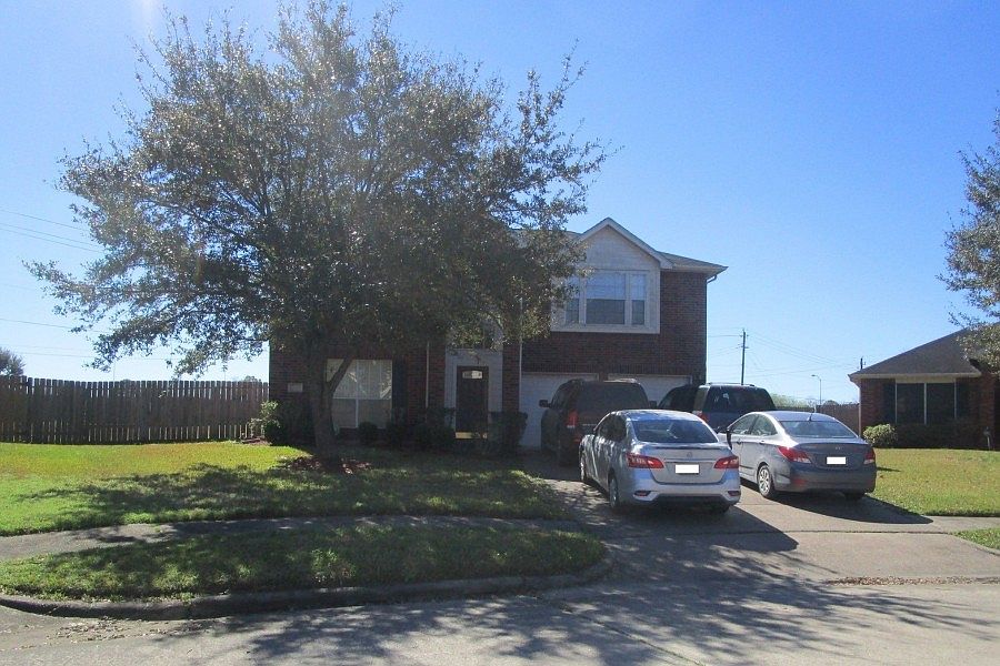 1st image of 2243 Heatherwood Dr