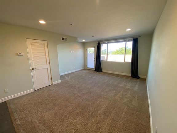 5th image of 172 Mar Vista Dr