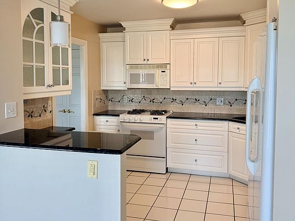 3rd image of 1840 Frontage Rd APT 1601