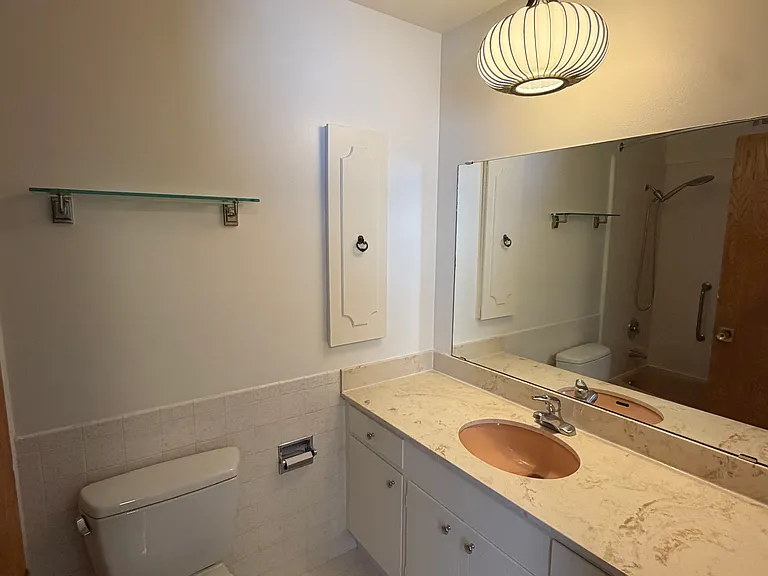 60 Eureka St #305 — Photo 8