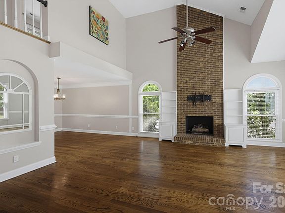 4th image of 6632 Elmstone Dr