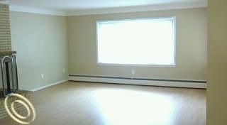 5th image of 19824 Milburn St