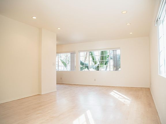 3rd image of 1146 Stanford St APT 1