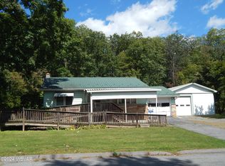 209 Smith St, Avis, PA 17721