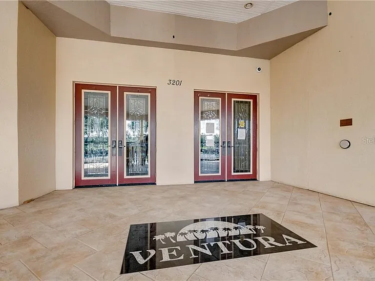 6154 Burnside Cir — Photo 31