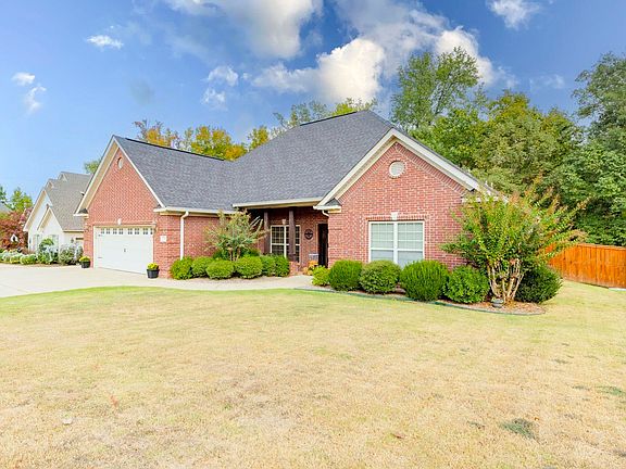 3rd image of 3922 Robinwood Cir