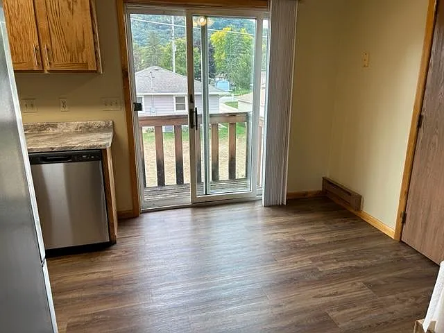2 bed, $995 — Photo 4