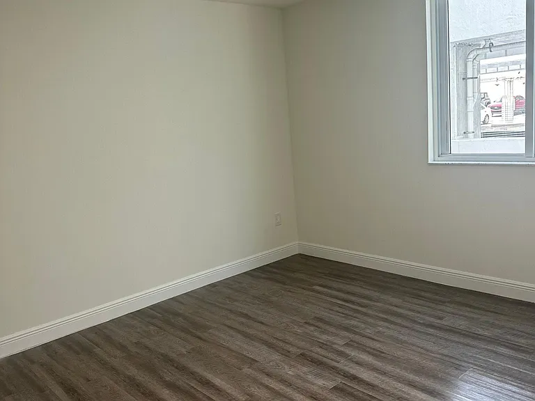 110 SW 13th St #802 — Photo 10