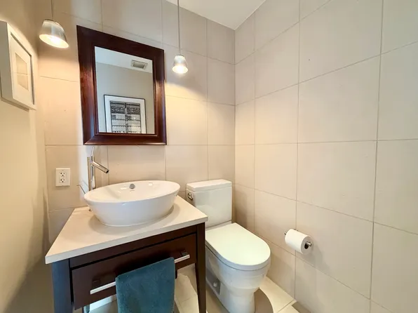 340 East 23rd Street image 8 of 24