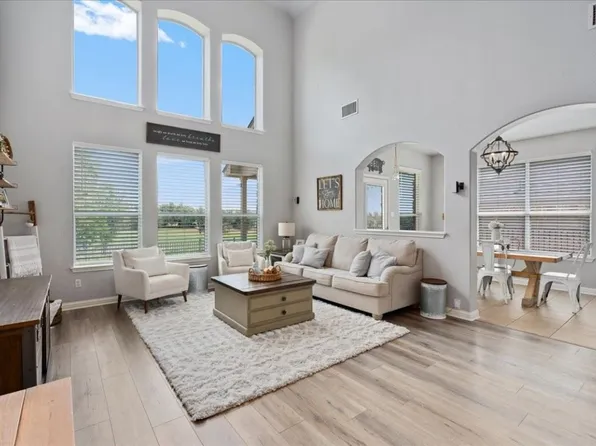 1702 Greenside Trl, Round Rock, TX 78665